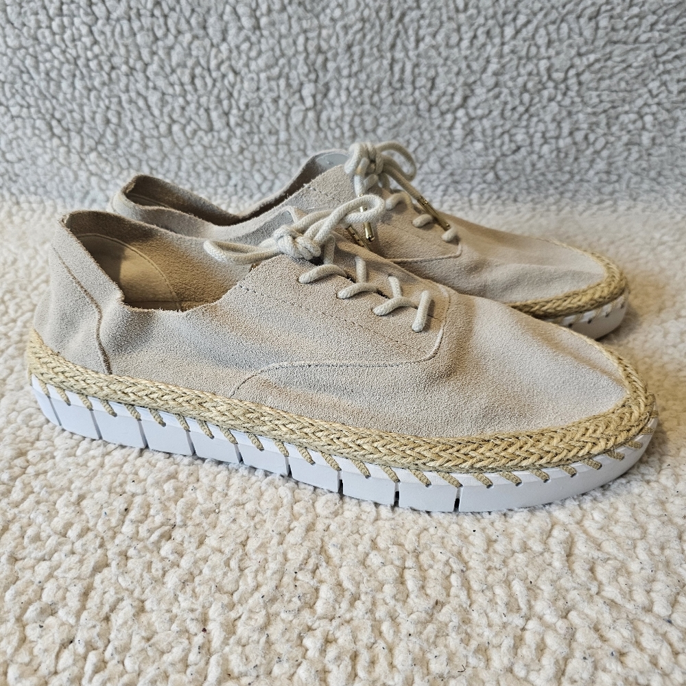Crevo - Camellia - bone suede sneakers
